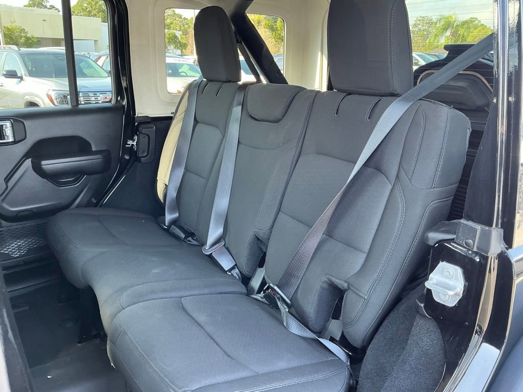 Used 2022 Jeep Wrangler Unlimited Sport image 25