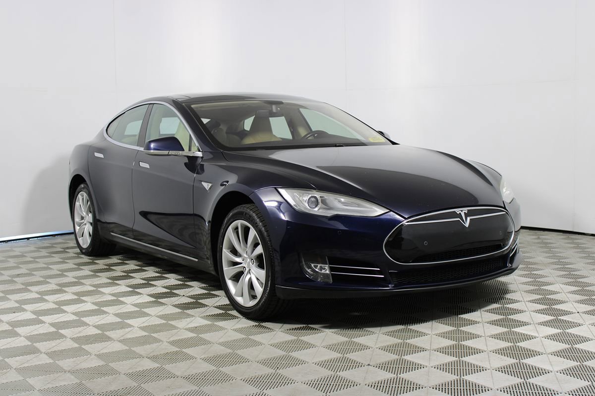 Used 2013 Tesla Model S Performance RWD image 27