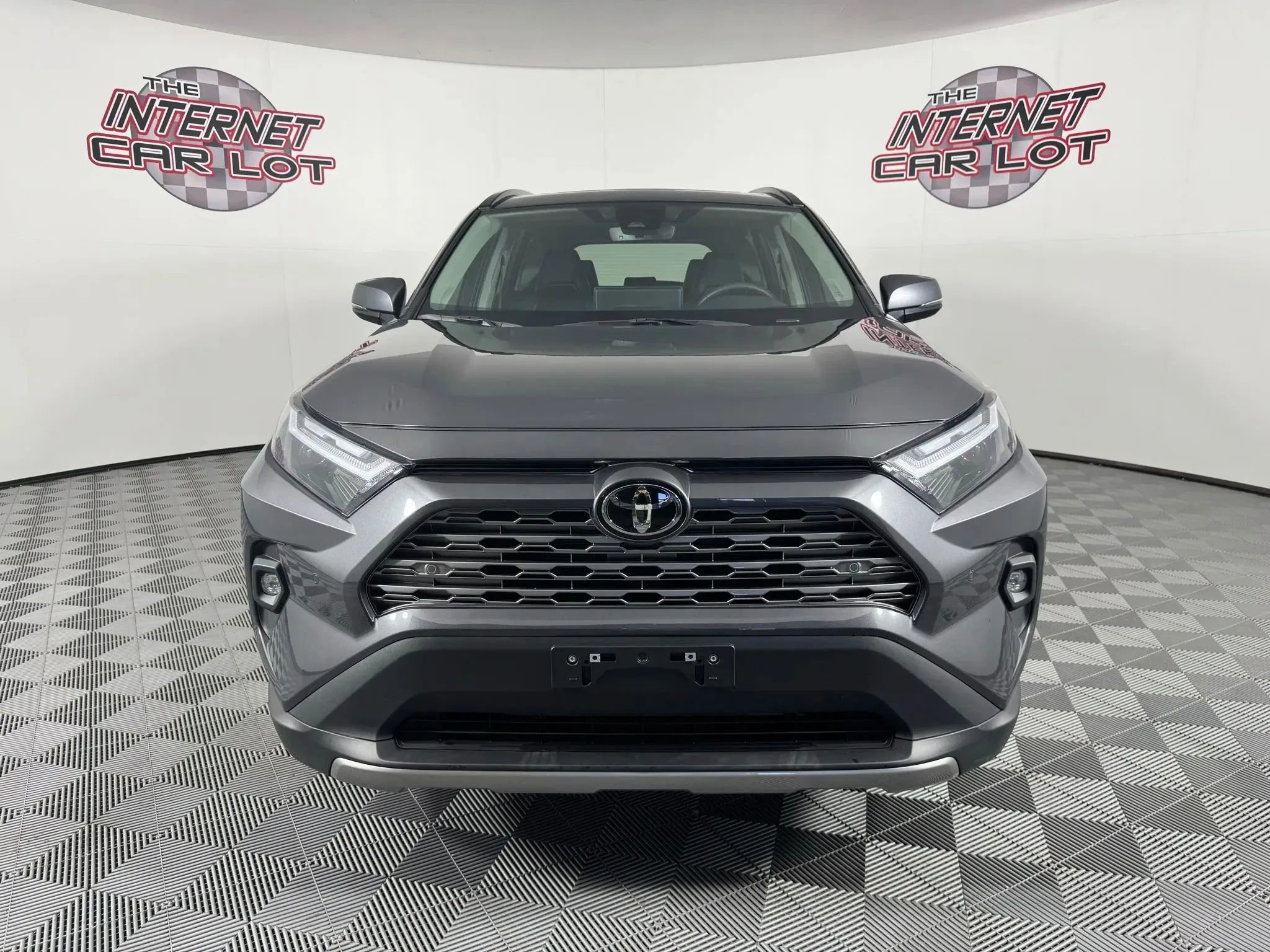 Used 2025 Toyota RAV4 Limited image 2