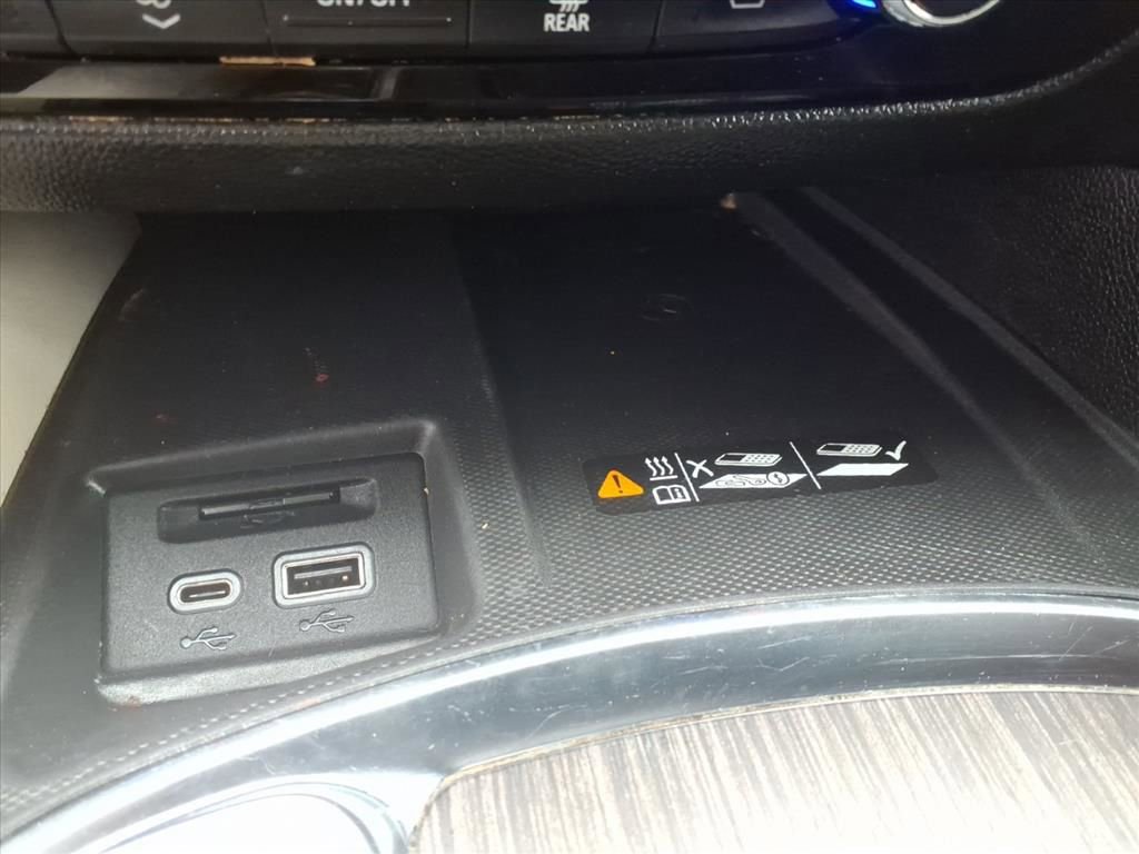 Used 2023 Buick Enclave Avenir w/ Avenir Technology Package image 13