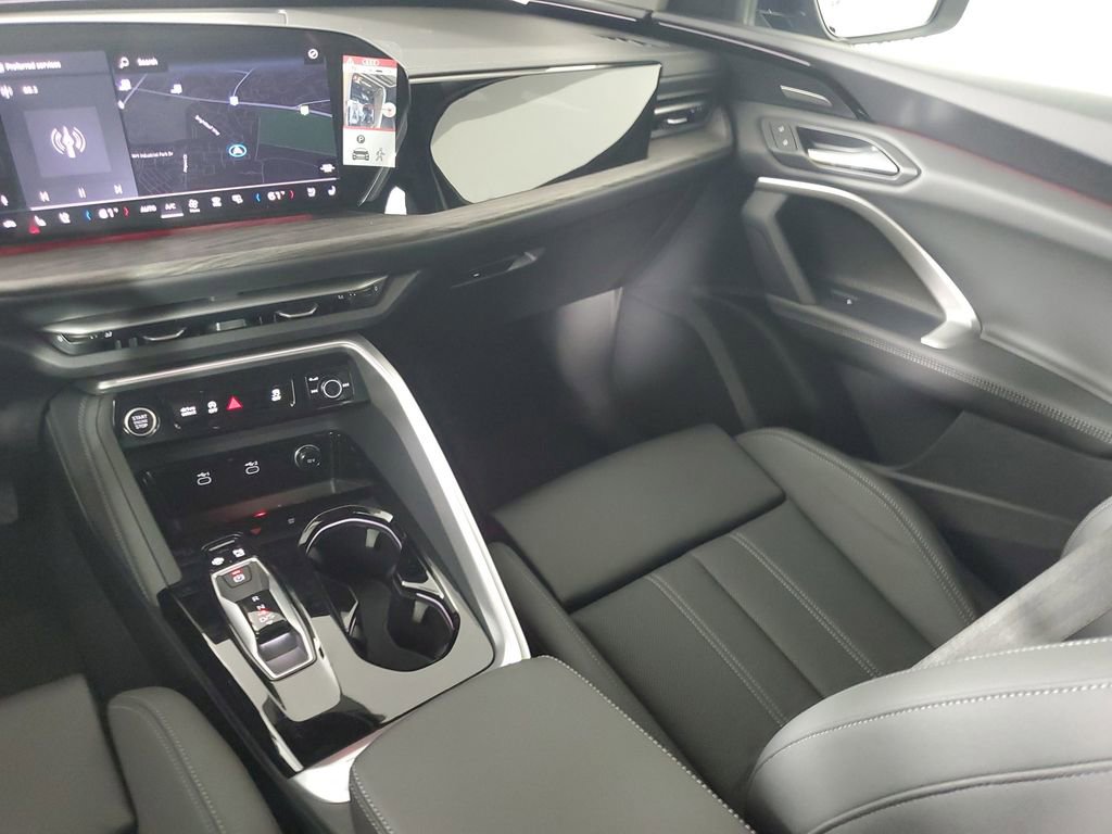 New 2025 Audi Q5 Premium Plus image 17