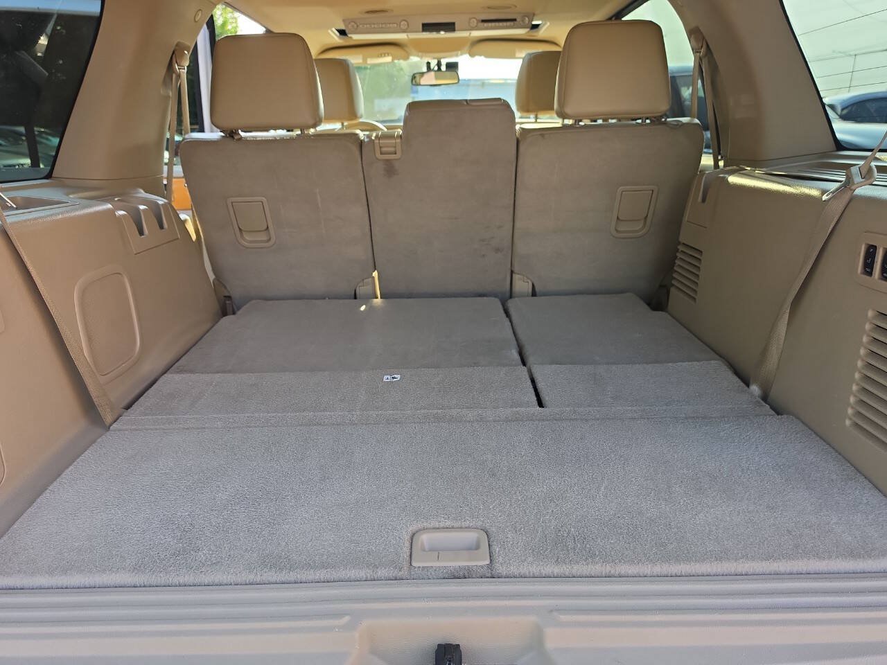Used 2010 Lincoln Navigator 4WD image 18
