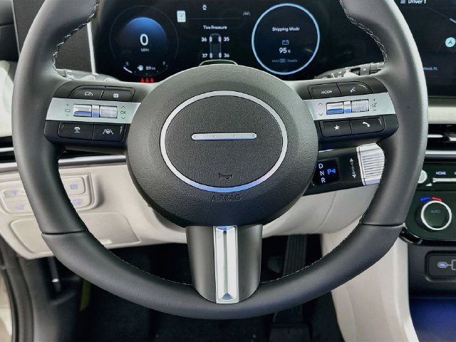 Used 2025 Hyundai Tucson SEL AWD/4WD image 14