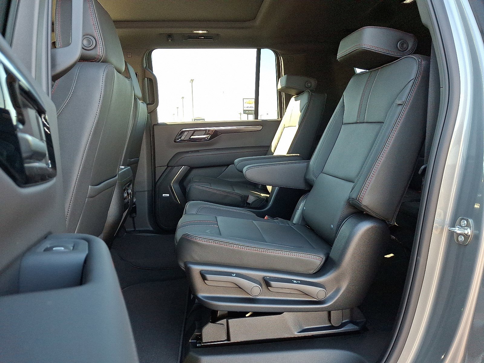 New 2026 Chevrolet Suburban RST w/ Advanced Technology Package image 5