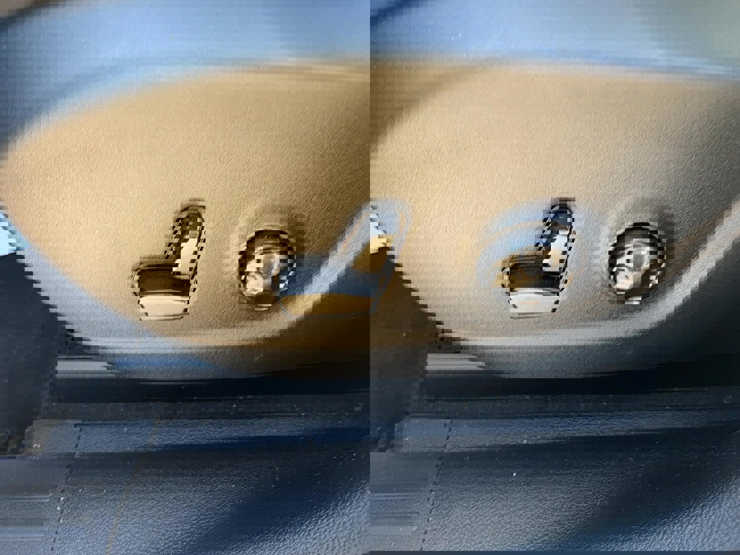 Used 2020 Jeep Cherokee Latitude Plus image 20