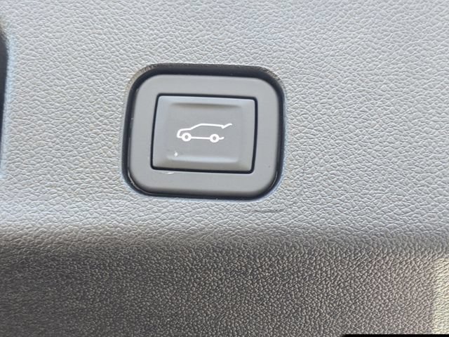 New 2025 GMC Acadia Elevation FWD image 14