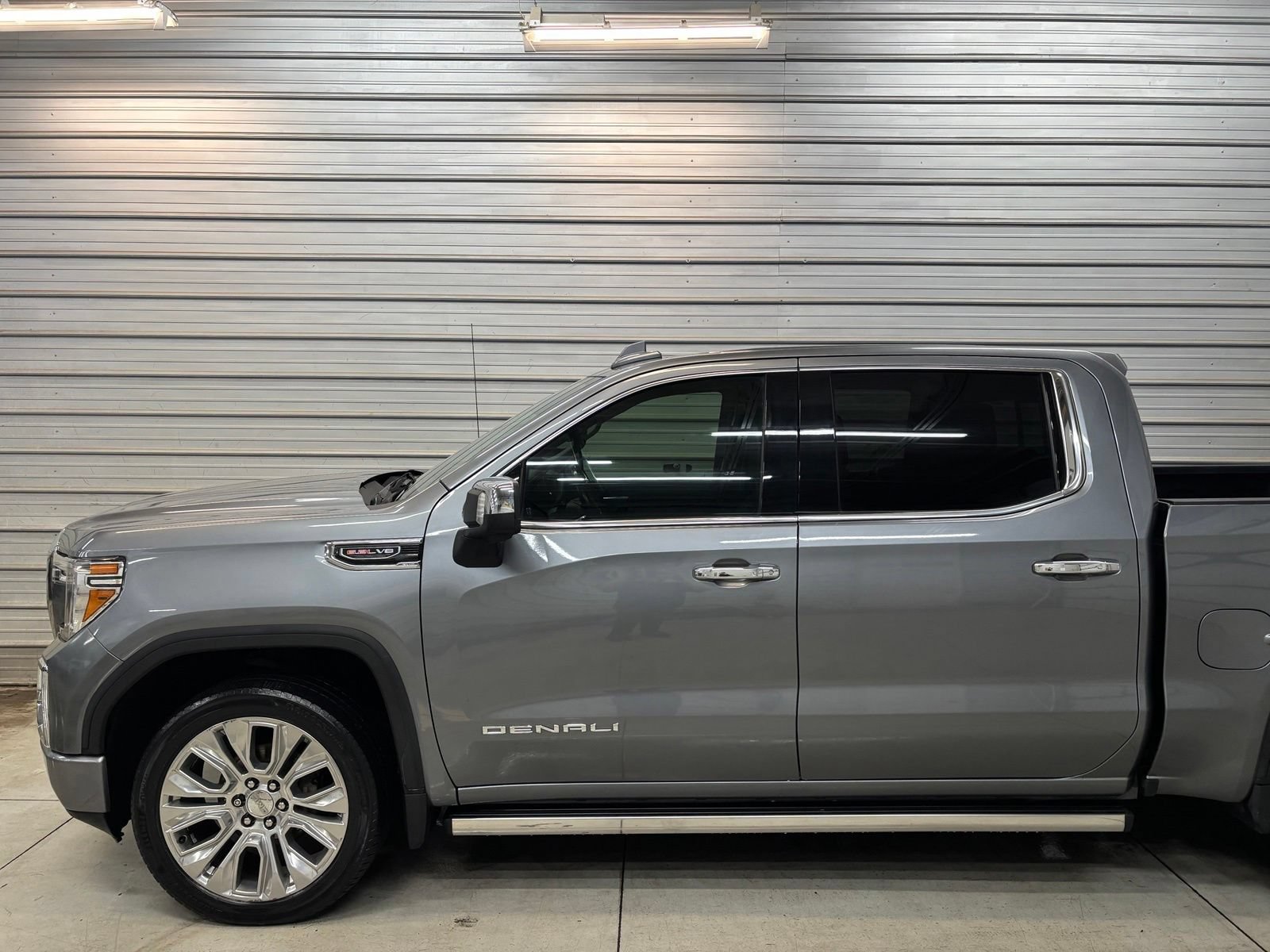Used 2021 GMC Sierra 1500 Denali w/ Denali Ultimate Package AWD/4WD image 3