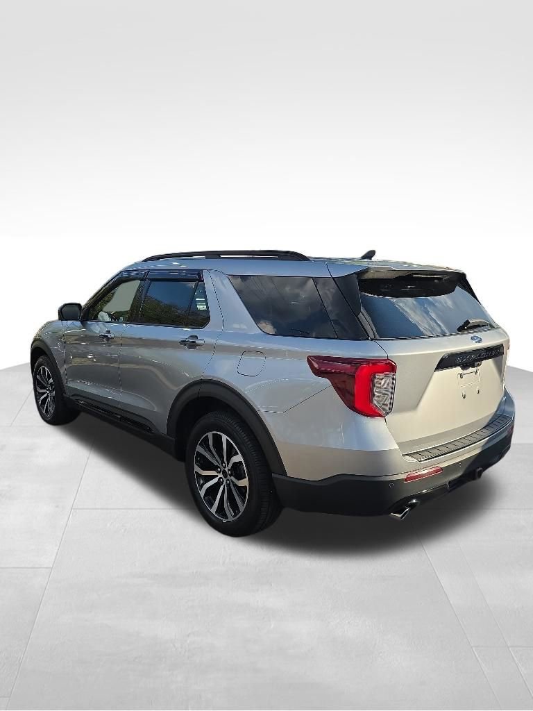 Used 2022 Ford Explorer ST-Line w/ Class IV Trailer Tow Package AWD/4WD image 8