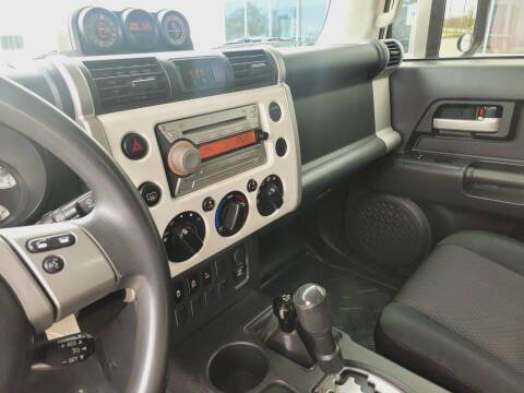 Used 2012 Toyota FJ Cruiser 4WD w/ Convenience Pkg image 11