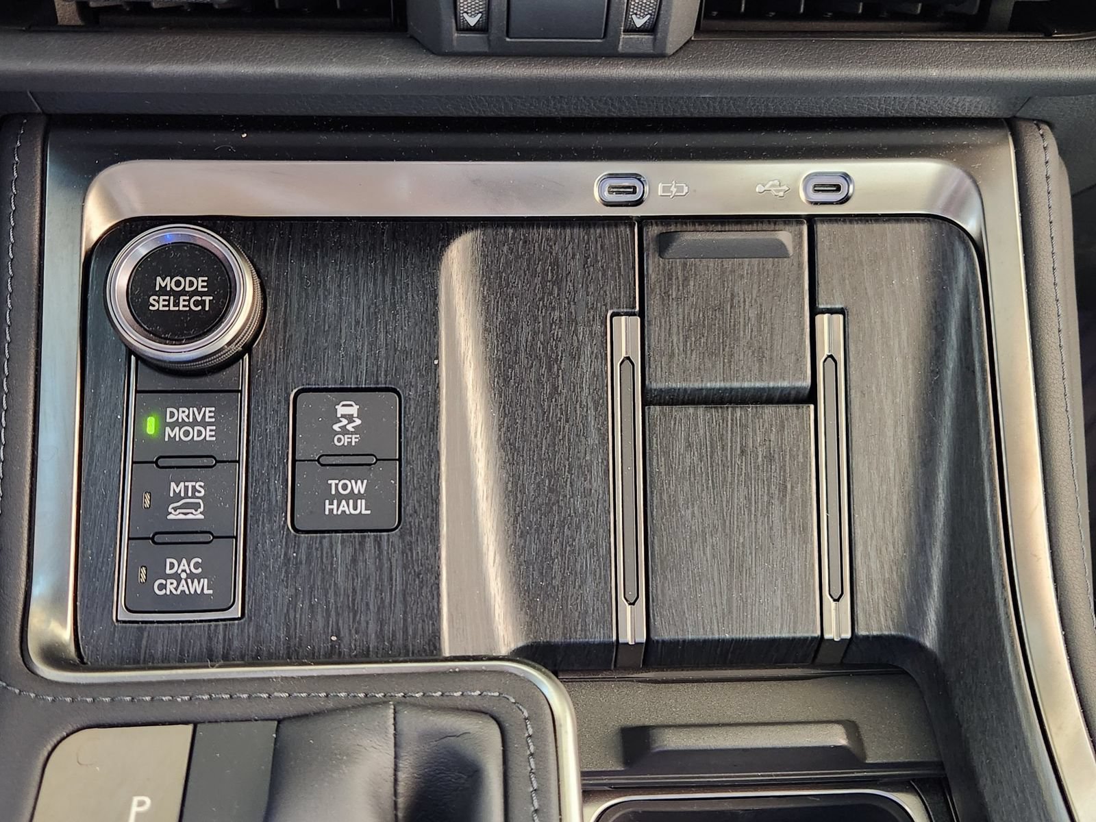 Used 2025 Lexus GX 550 AWD/4WD image 17