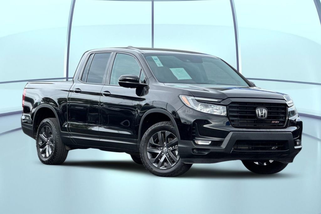 Certified 2023 Honda Ridgeline Sport image 2