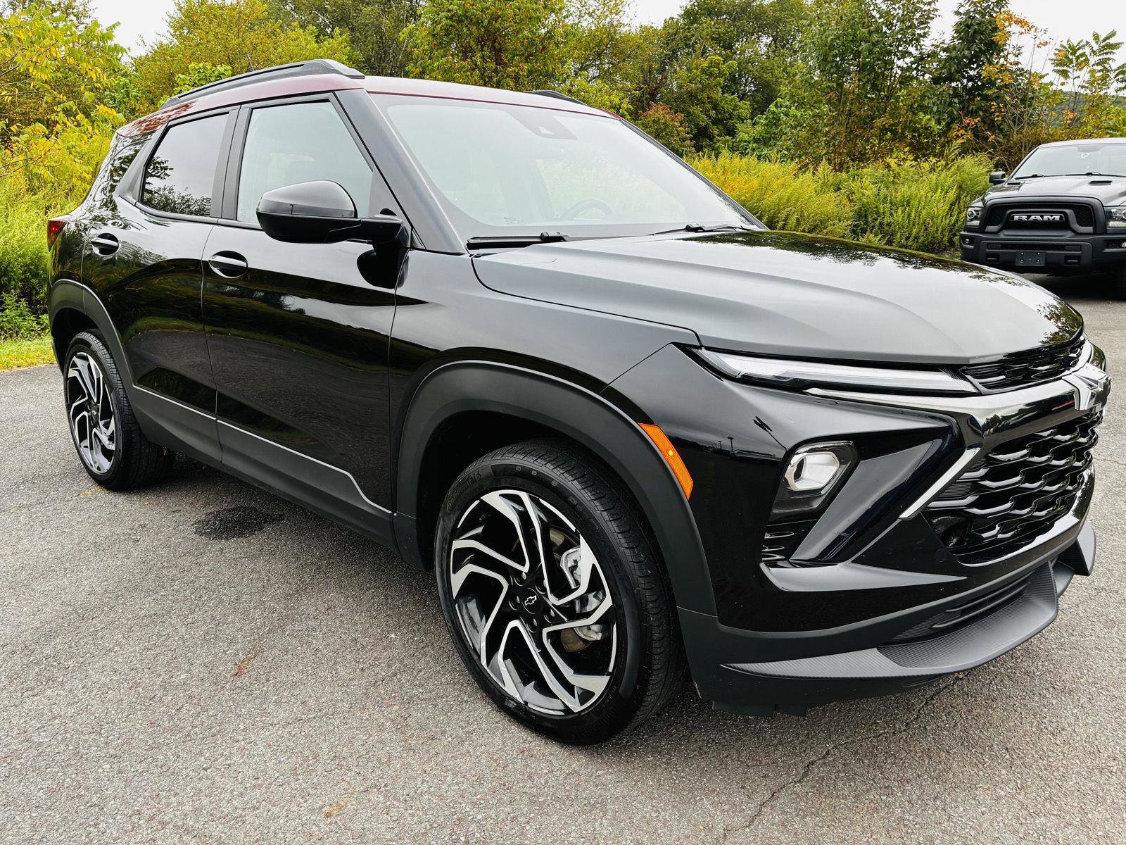 Used 2024 Chevrolet TrailBlazer RS w/ Convenience Package image 11