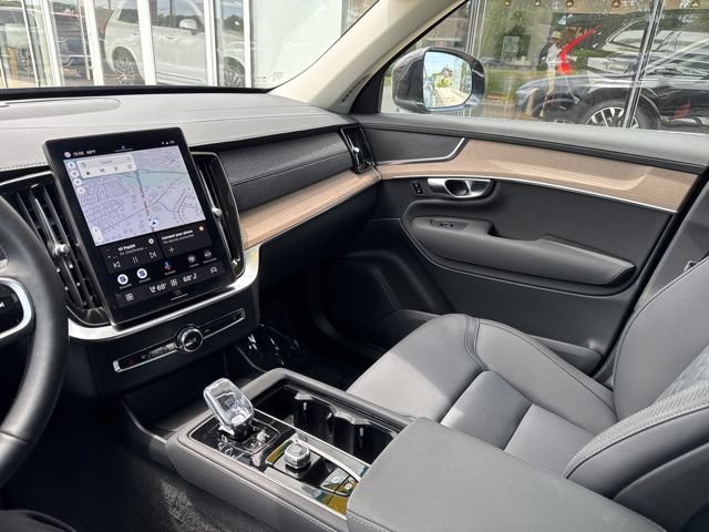 Certified 2025 Volvo XC90 B6 Plus AWD/4WD image 22