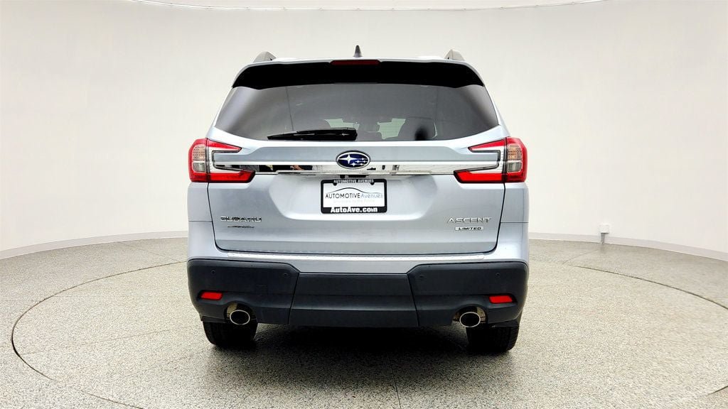 Used 2023 Subaru Ascent Limited AWD/4WD image 6
