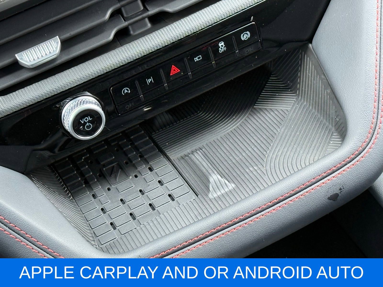 Used 2025 Ford Explorer ST image 28