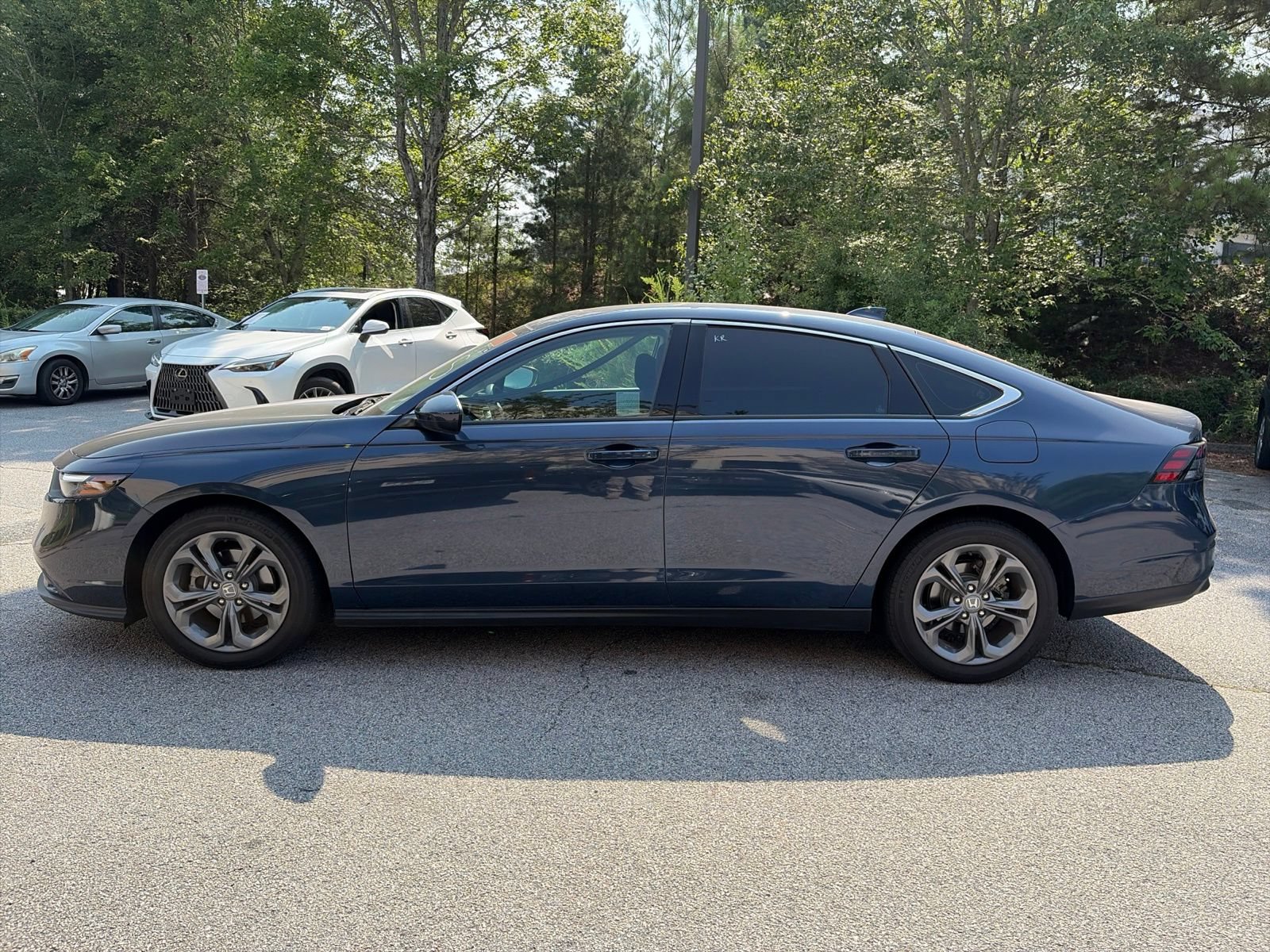 Used 2024 Honda Accord EX image 3