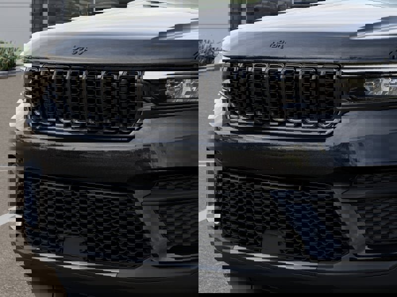 New 2025 Jeep Grand Cherokee 4WD image 22