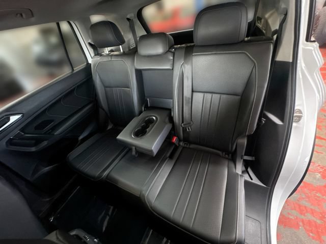 Certified 2023 Volkswagen Tiguan SE w/ Panoramic Sunroof Package FWD image 26