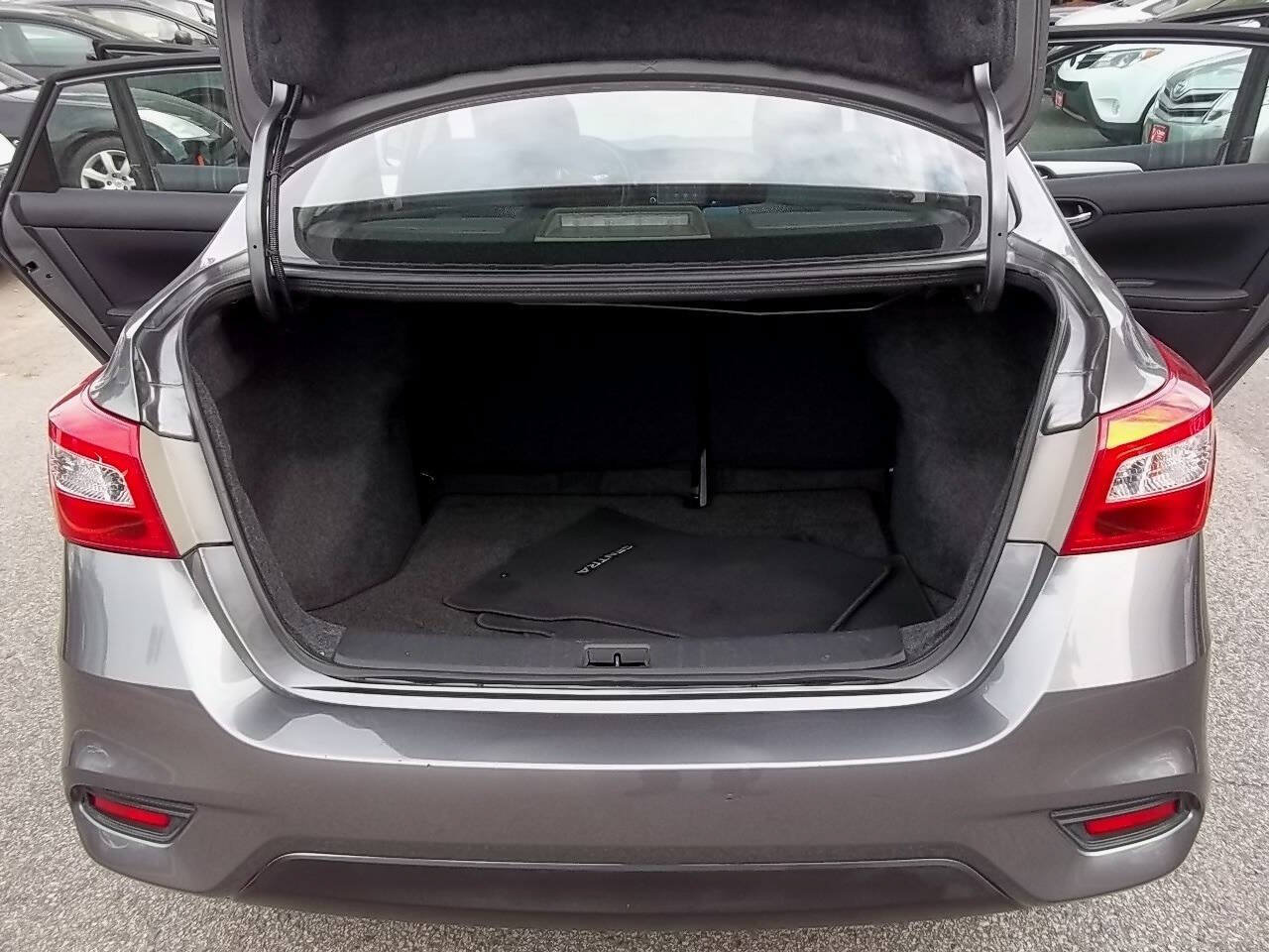 Used 2019 Nissan Sentra S FWD image 26
