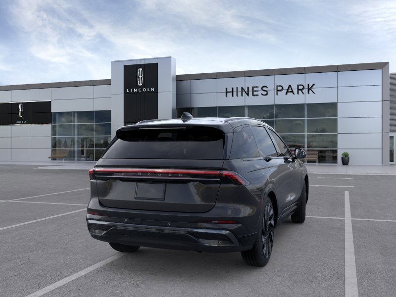 New 2026 Lincoln Nautilus Reserve w/ Jet Appearance Package AWD/4WD image 8