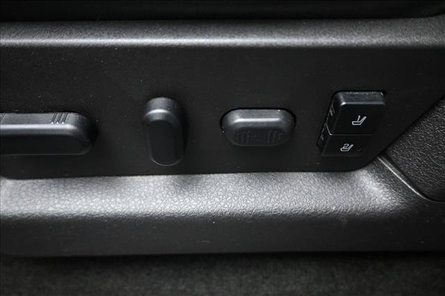 Used 2013 Ford F150 Lariat w/ Mid Equipment Group RWD image 10