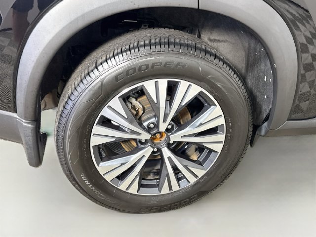 Used 2022 Nissan Rogue SV AWD/4WD image 32