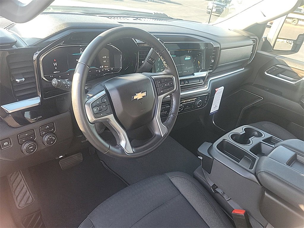 Used 2024 Chevrolet Silverado 2500 LT image 11