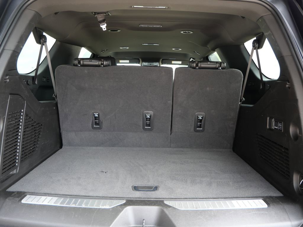 Used 2025 GMC Yukon XL Denali AWD/4WD image 14
