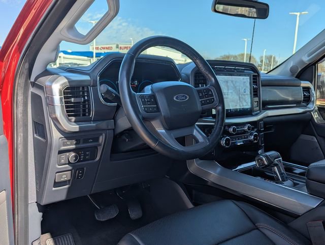 Used 2022 Ford F150 Lariat w/ Max Trailer Tow Package image 4