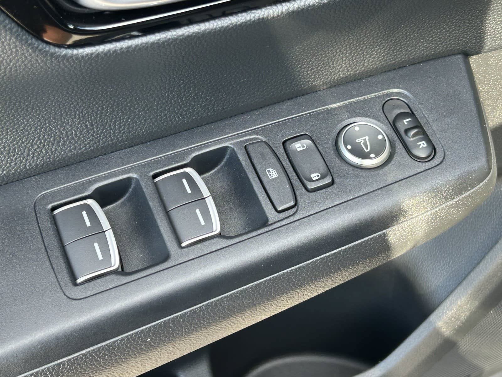 Used 2024 Honda CR-V Sport Touring image 27