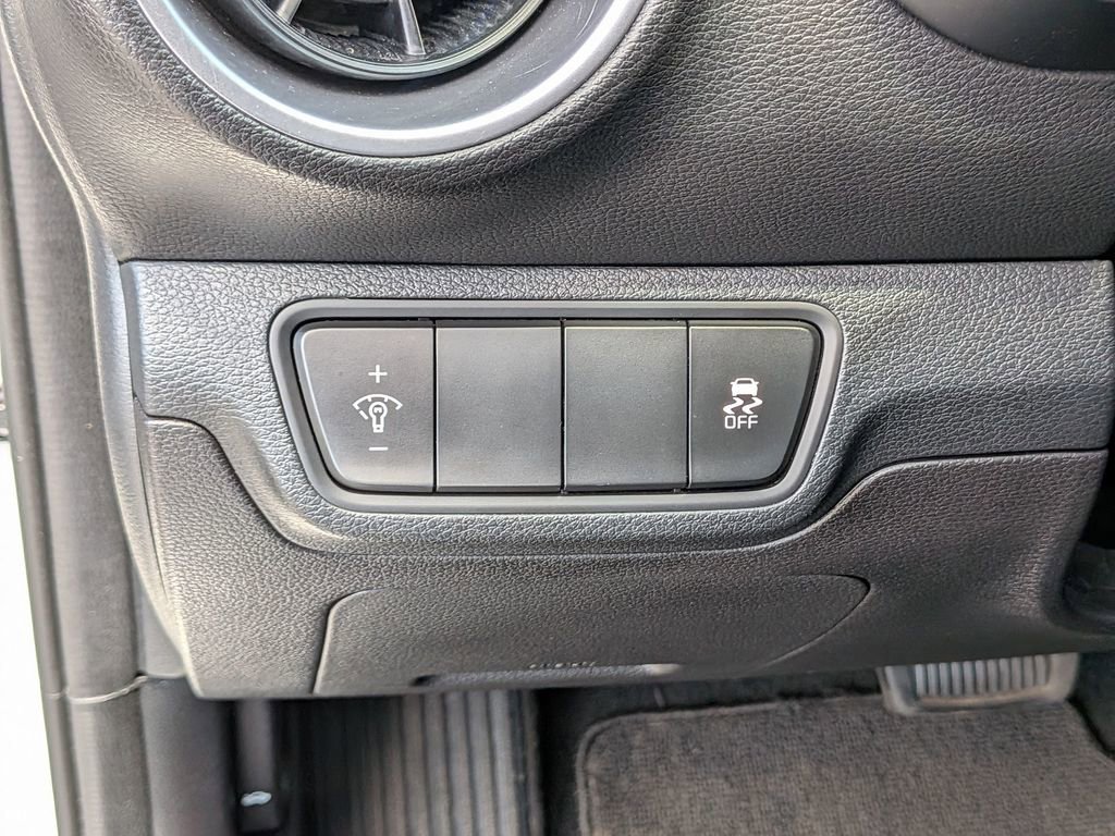 Used 2023 Kia Forte LXS FWD image 18