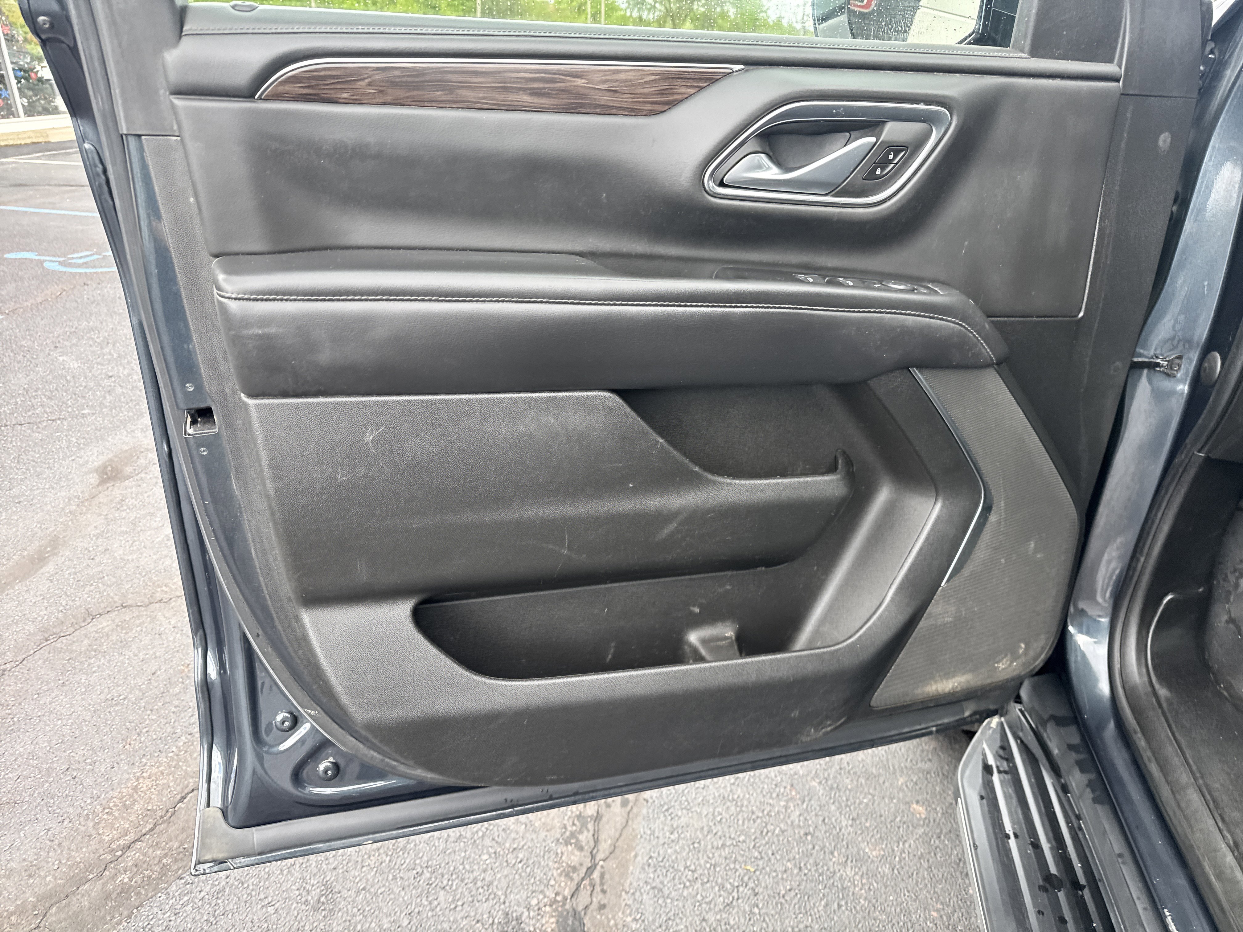 Used 2022 Chevrolet Tahoe LS AWD/4WD image 16