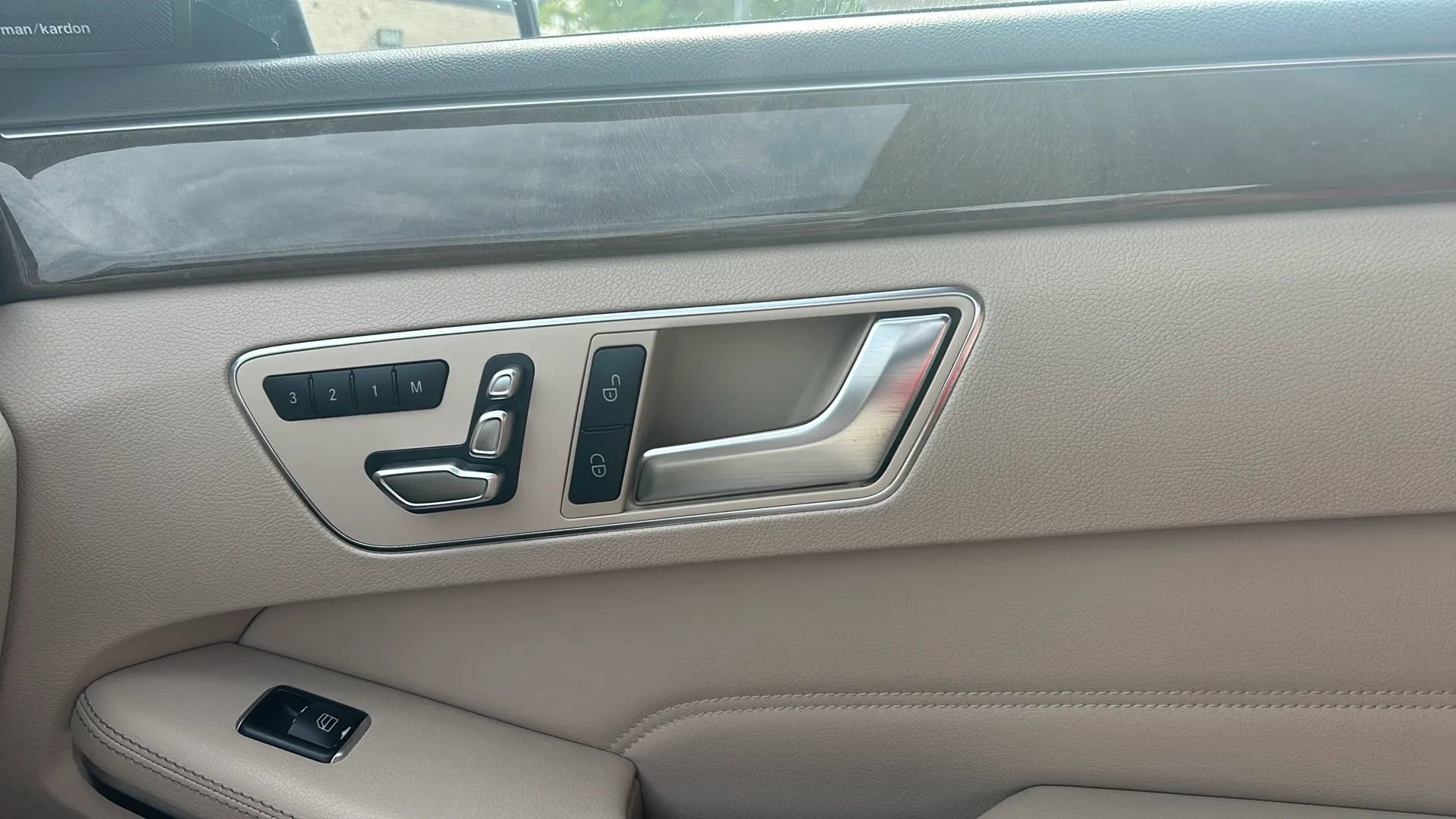 Used 2016 Mercedes-Benz E 350 4MATIC Sedan w/ Premium Package image 29