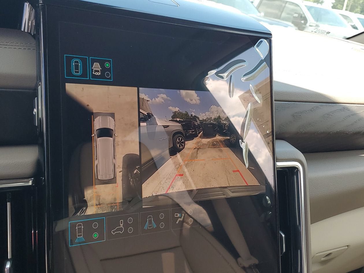 New 2026 GMC Yukon XL Denali RWD image 22