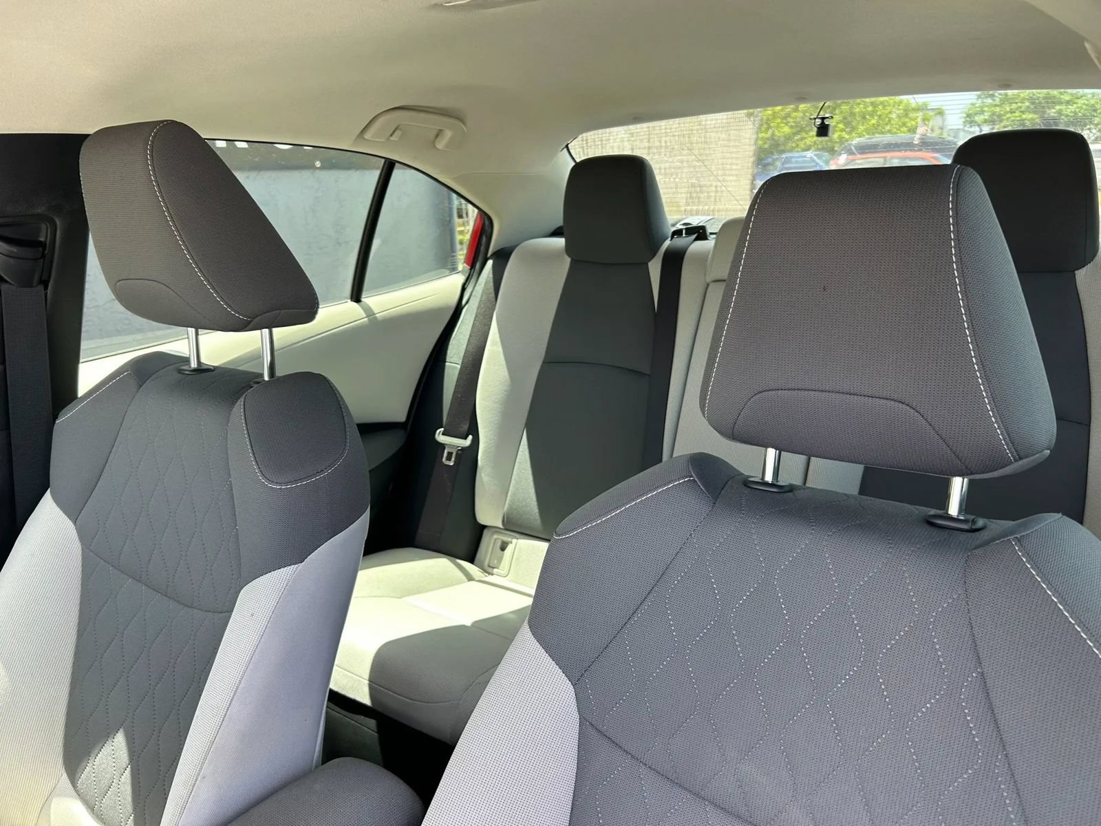 Used 2021 Toyota Corolla LE FWD image 11