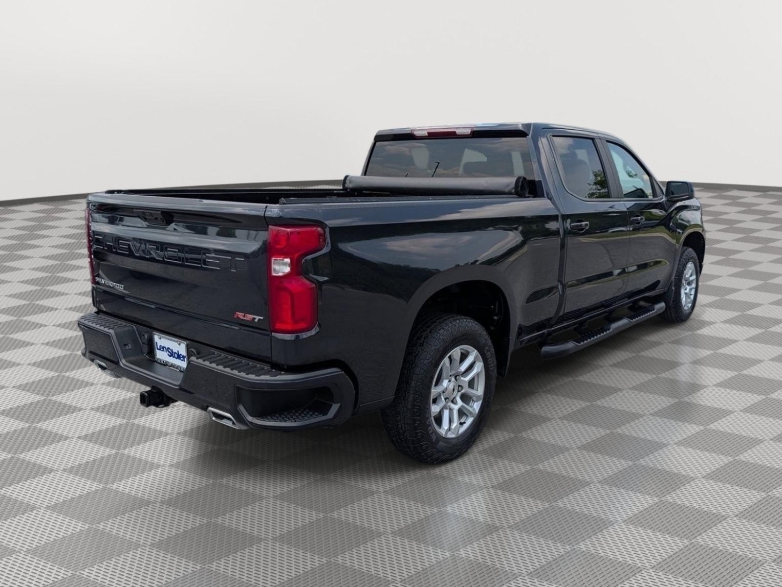 Used 2023 Chevrolet Silverado 1500 RST w/ Z71 Off-Road Package AWD/4WD image 5
