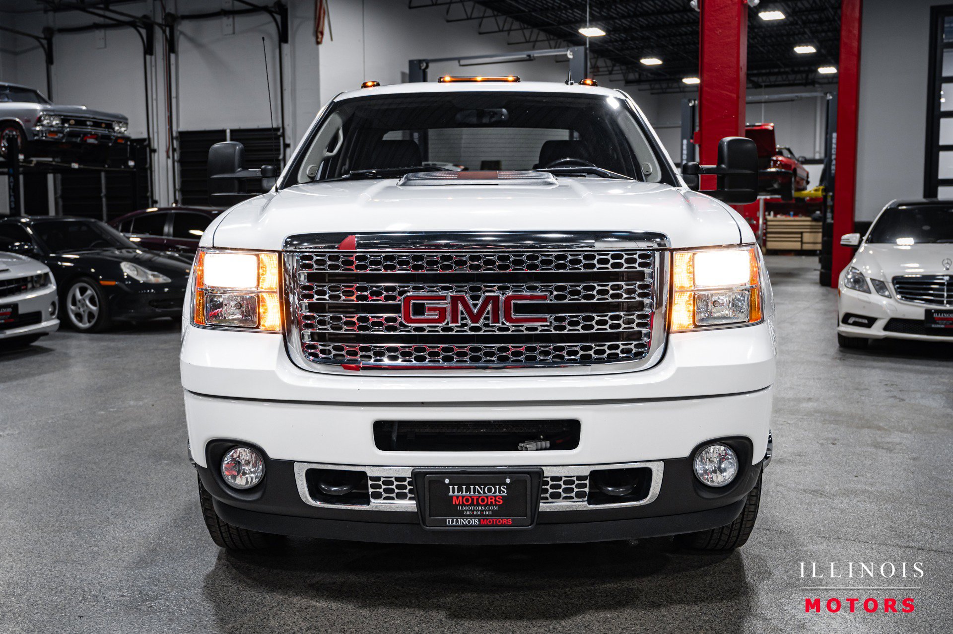 Used 2013 GMC Sierra 3500 Denali image 8
