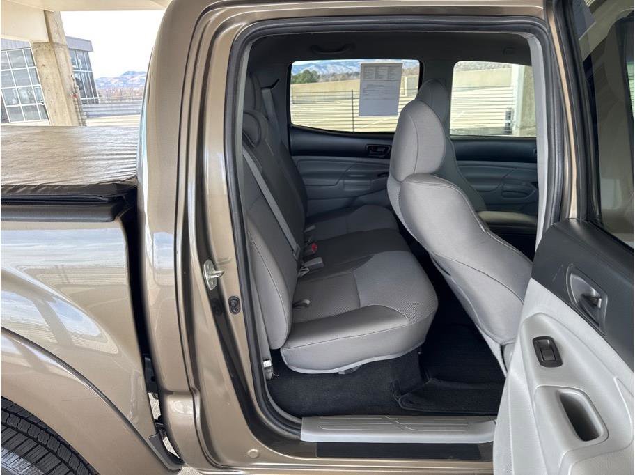 Used 2013 Toyota Tacoma 4x4 Double Cab w/ TRD Sport Pkg image 13