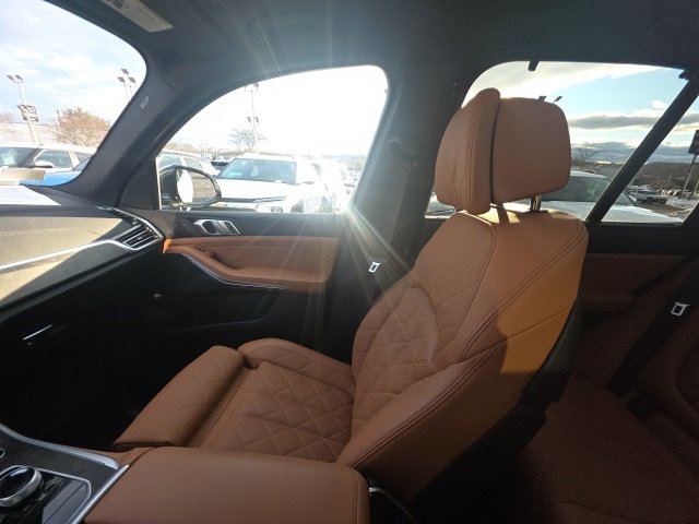 Used 2023 BMW X5 xDrive40i w/ Executive Package image 27