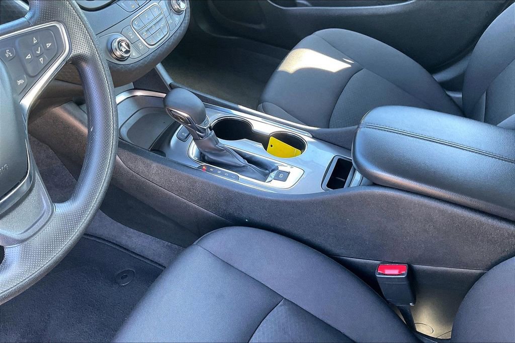 Used 2024 Chevrolet Malibu LT image 18