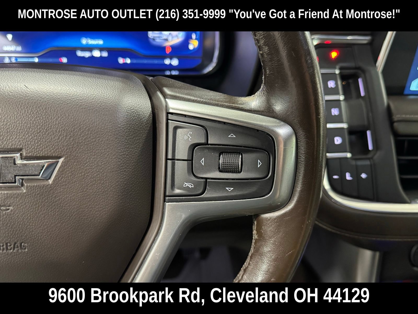 Used 2022 Chevrolet Tahoe Z71 w/ Z71 Off-Road Package AWD/4WD image 21