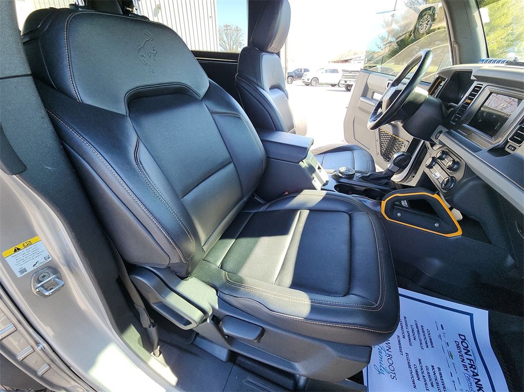 Used 2022 Ford Bronco Badlands image 24