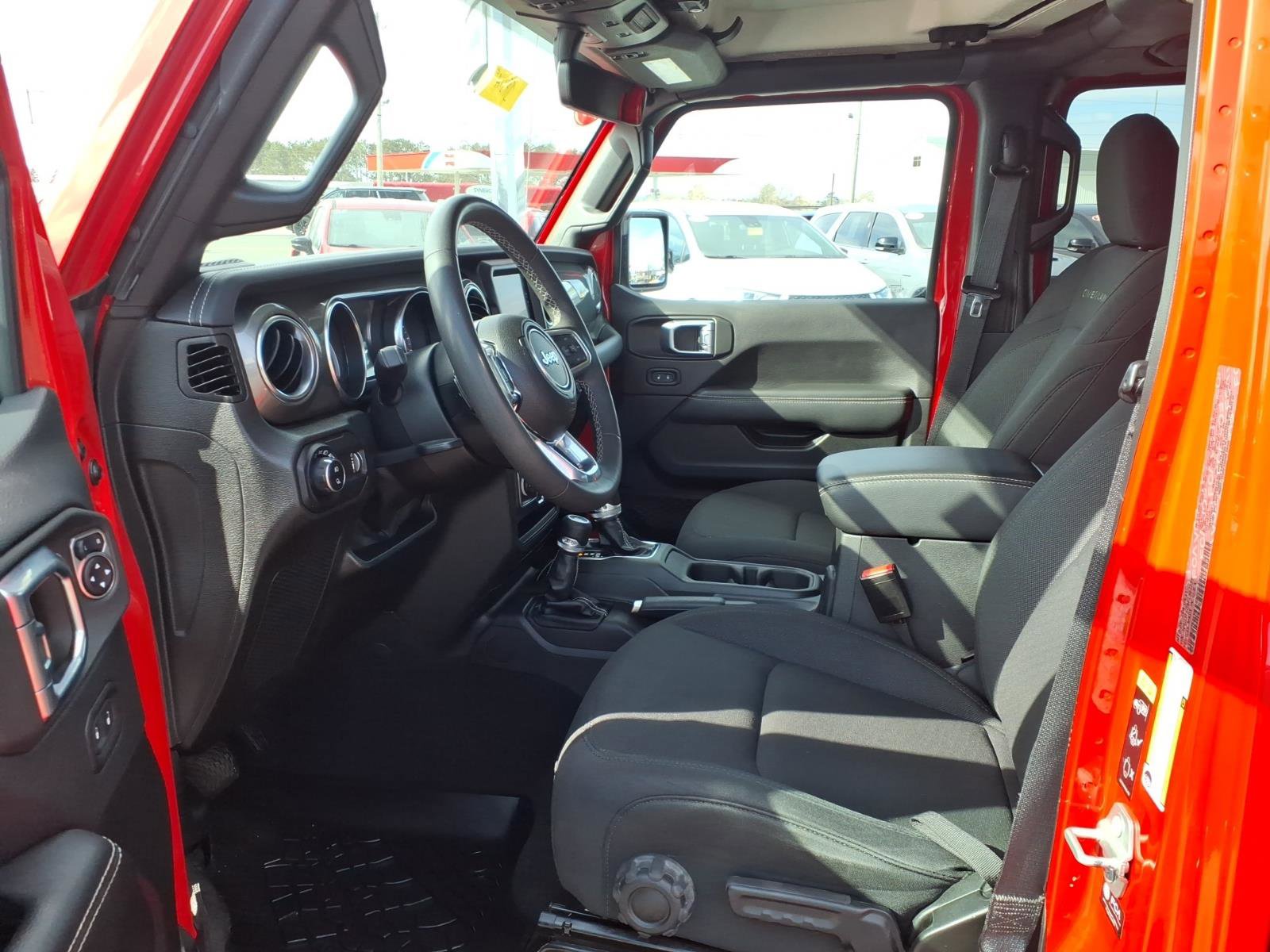 Used 2023 Jeep Gladiator Overland image 10