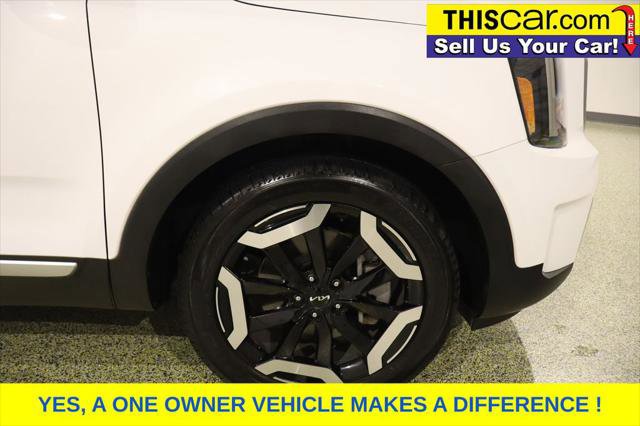 Used 2023 Kia Telluride EX w/ EX Captain's Chair Package image 10