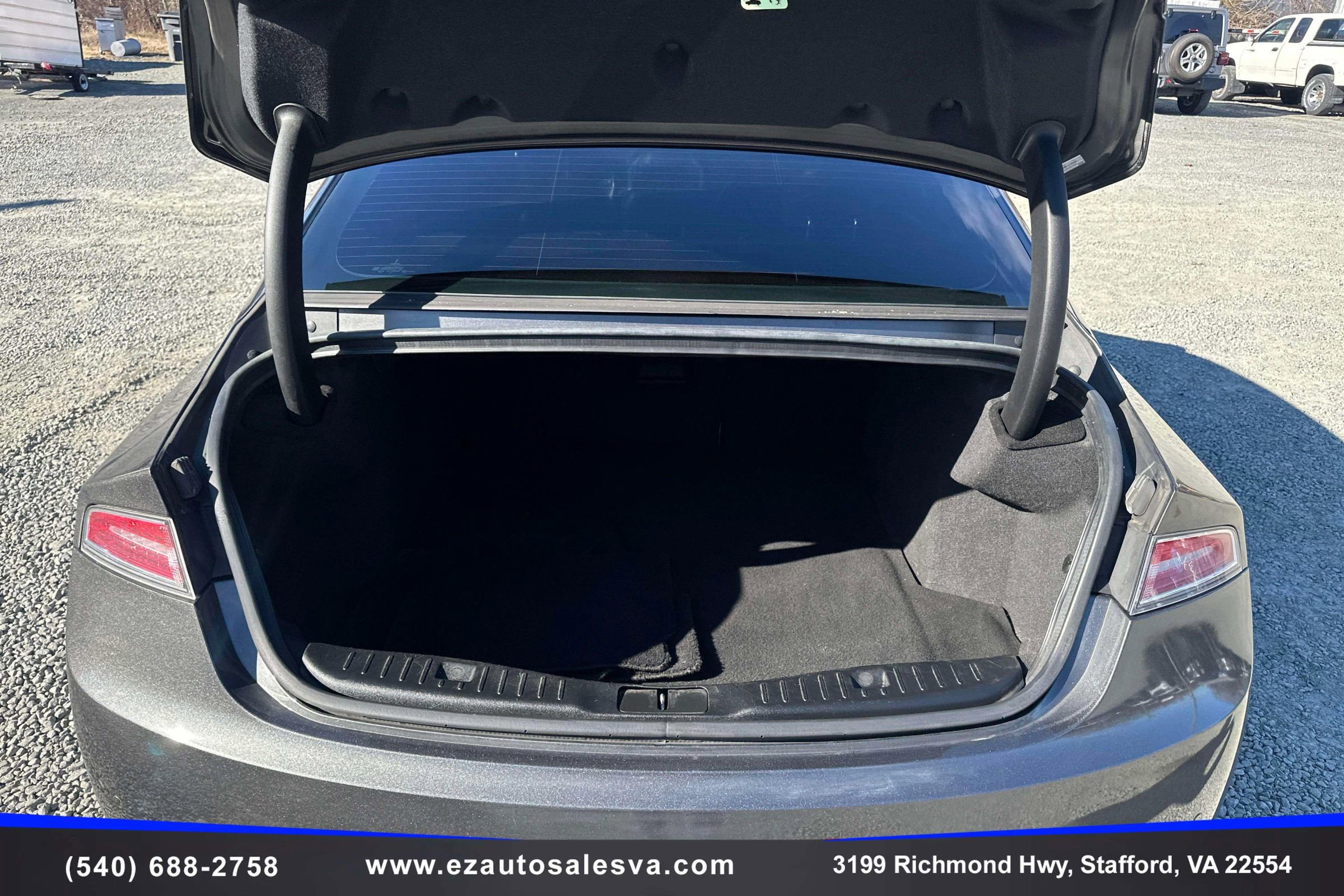 Used 2017 Lincoln MKZ Premiere image 11