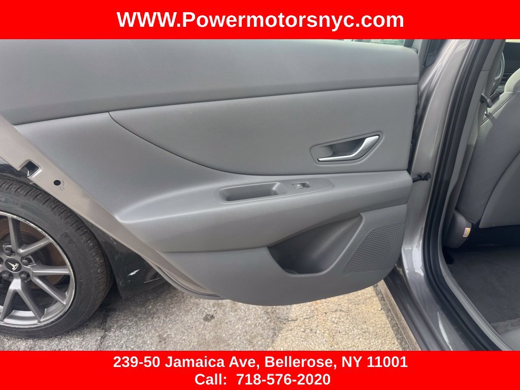 Used 2023 Hyundai Elantra SEL w/ Convenience Package FWD image 25