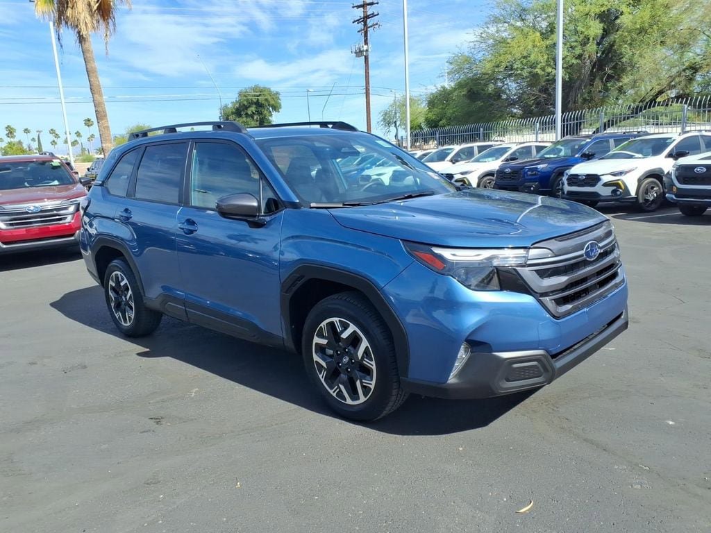 Certified 2025 Subaru Forester Premium AWD/4WD image 1