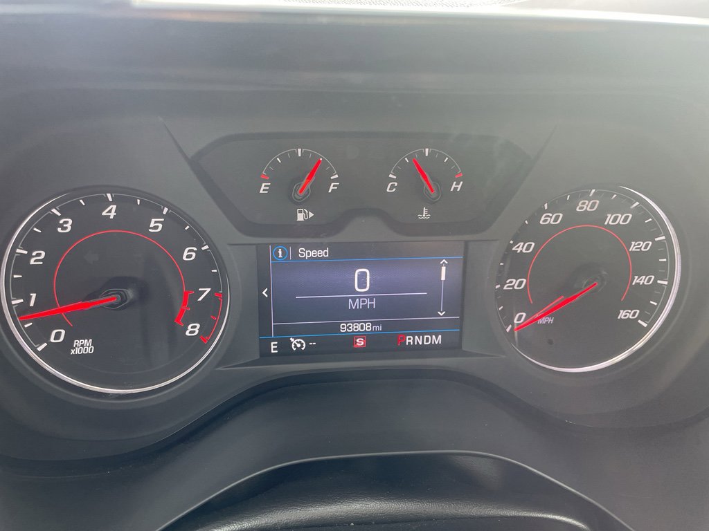 Used 2020 Chevrolet Camaro LT image 24