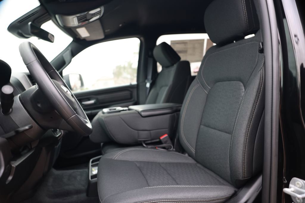 New 2026 RAM 1500 Classic Warlock image 16