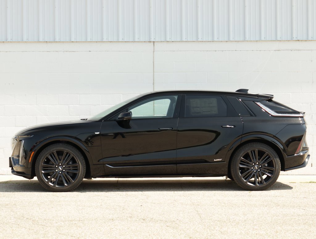 New 2026 Cadillac Lyriq V image 4